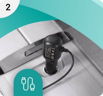 <h4><strong>Plug in the cables</strong></h4>